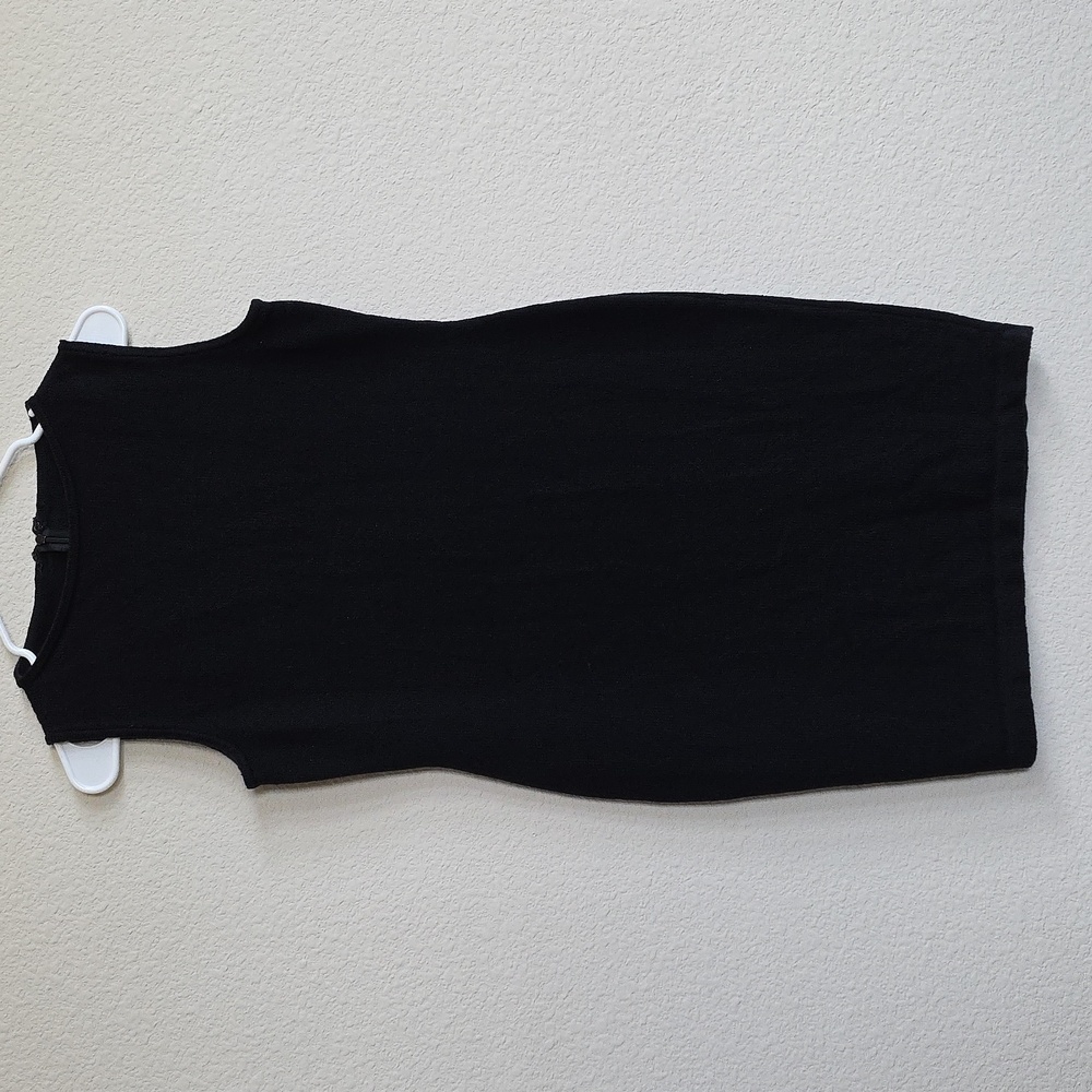 St.John Evening Sleeveless Black Santana Knit Sheath Dress, Size 4